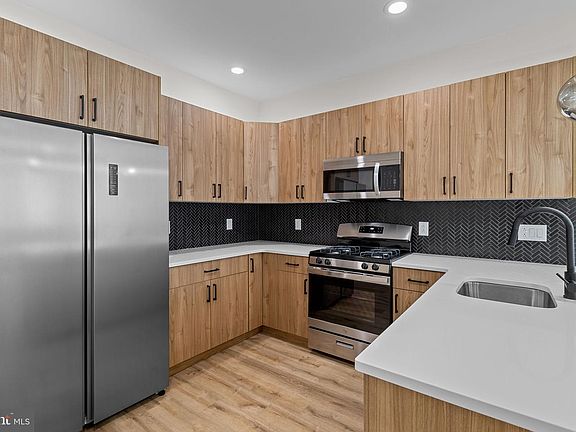 4th image of 1814 N Marston St