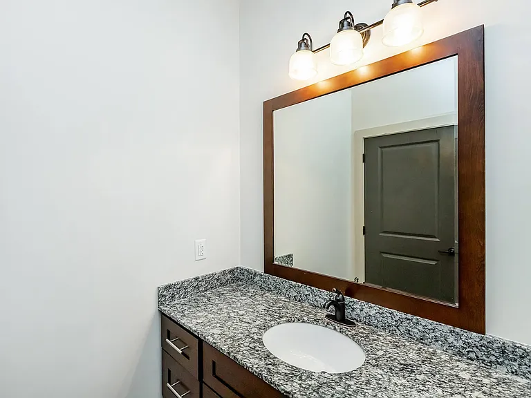 1810 Belcourt — Photo 20