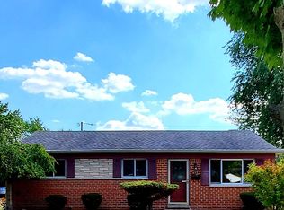 8454 Tinkler Rd, Sterling Heights, MI 48312