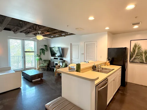 362 S Pennsylvania Ave #303, Winter Park, FL 32789