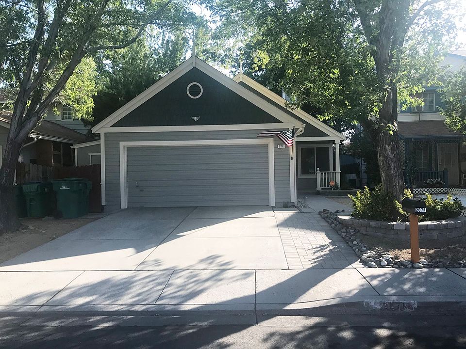 1st image of 2071 Burnside Dr