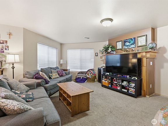 5th image of 18708 94th Avenue Ct E