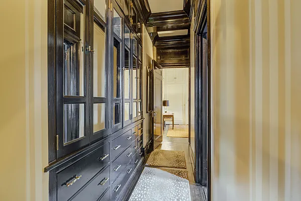 Sold by Compass | media 34