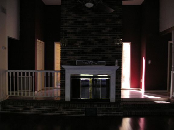 4th image of 223 SE Woodhaven St