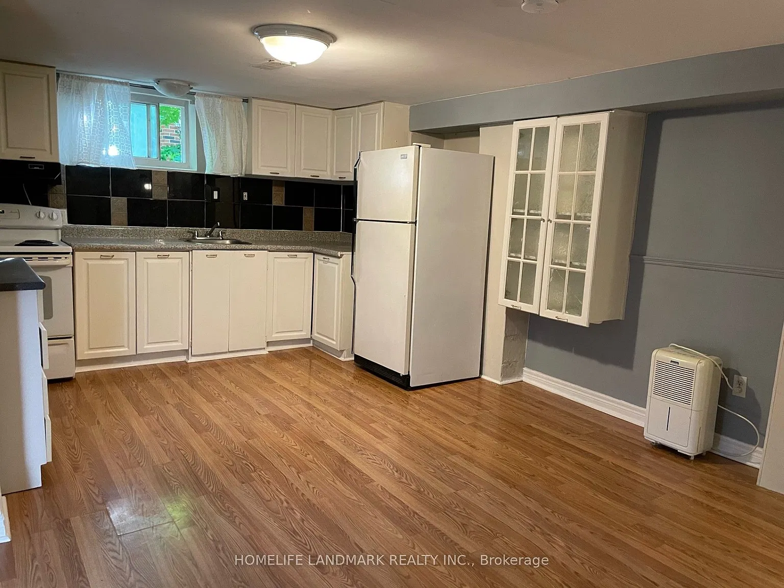 2 bed, $1,650 — Photo 4