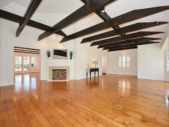 Beautiful great room