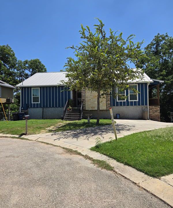 1st image of 623 Creek Dr