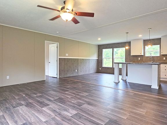3rd image of 89 Tower Rd