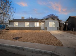 5969 Carlos Rey Cir SW, Albuquerque, NM 87121