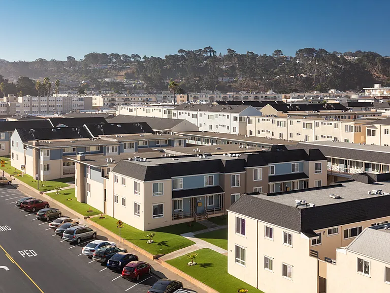 Westlake Apartments — Photo 15