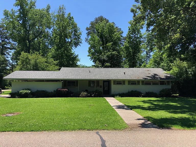 368 Oak St — Photo 1