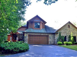 542 Cymric Ct, Wales, WI 53183