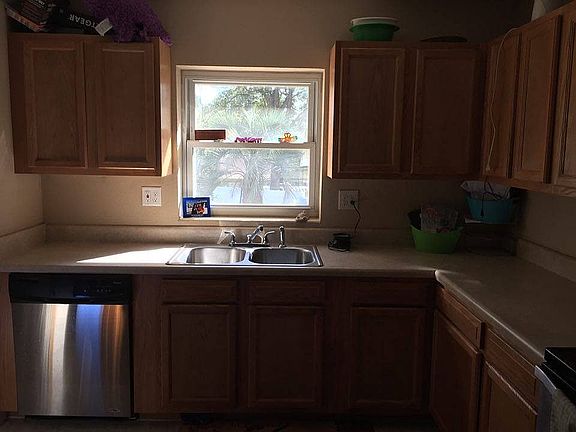 5th image of 730 1st St