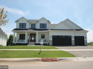 8525 Hillpointe Ln, Victoria, MN 55386