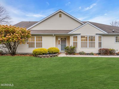 12 Valley Stream Lane, Lakewood, NJ, 08701