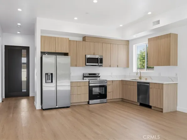 10051 Amestoy Ave, Northridge, CA 91325