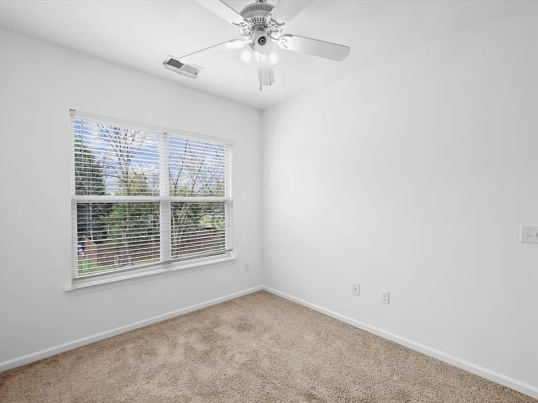 2252 Vision Dr — Photo 24
