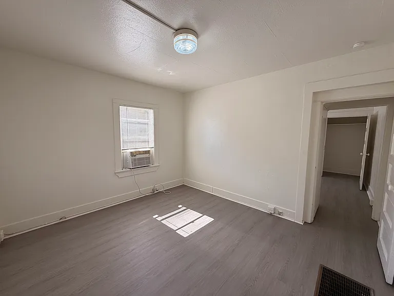 403 W Amerige Ave #2 — Photo 2