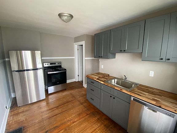 3rd image of 4058 Byram Ave