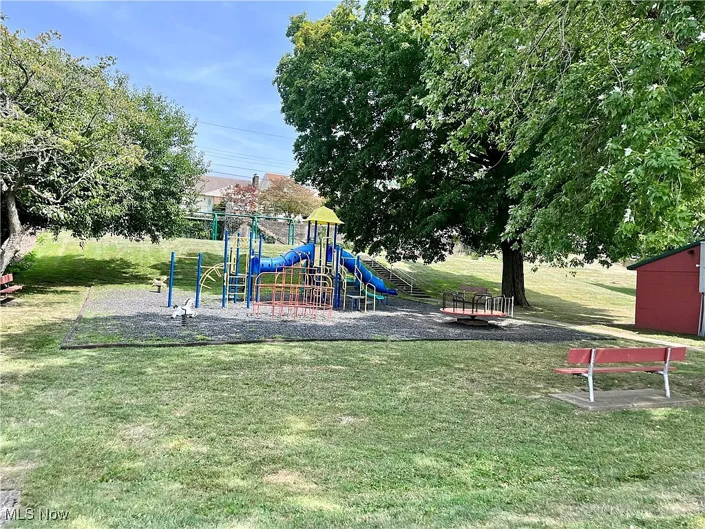 4 bed, 2200 sqft, $1,400 — Photo 4