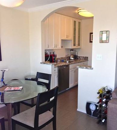 3rd image of 840 Waller St APT 12