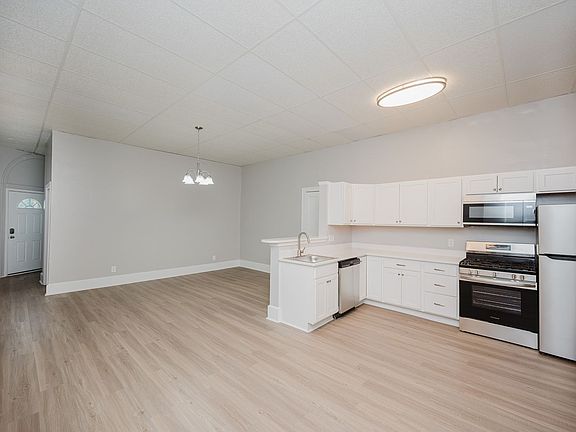 3rd image of 1748 Williams Ave #12