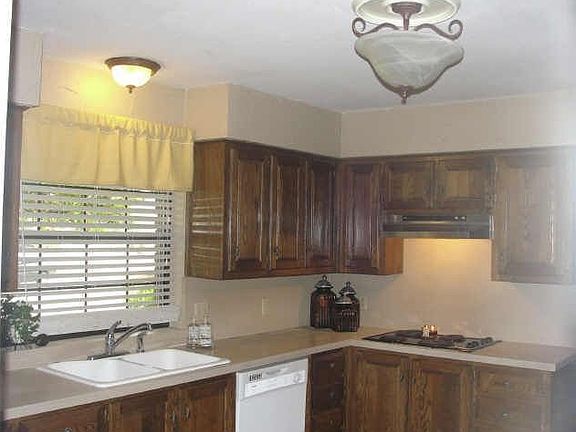 3rd image of 1127 Bayshore Dr