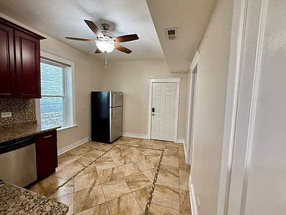 5th image of 2015 W Coulter St #1