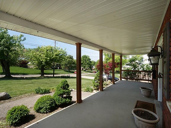 2nd image of 3634 Oakmeadow Ln