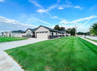 1735 Minden Dr, Columbus, NE 68601