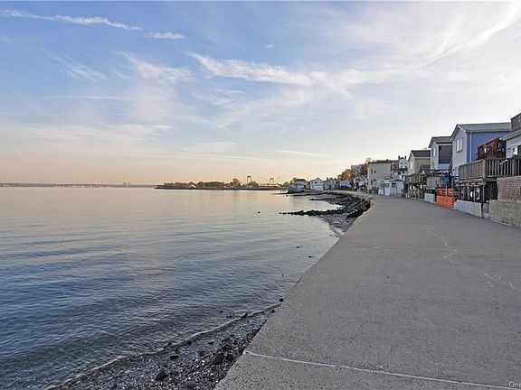 4th image of 45 Edgewater Park Park #C