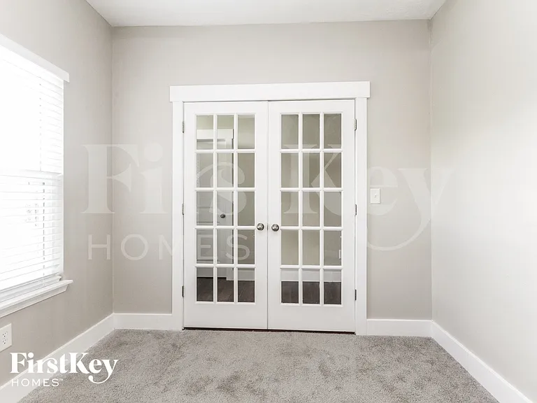 3214 S Dendle Dr — Photo 13