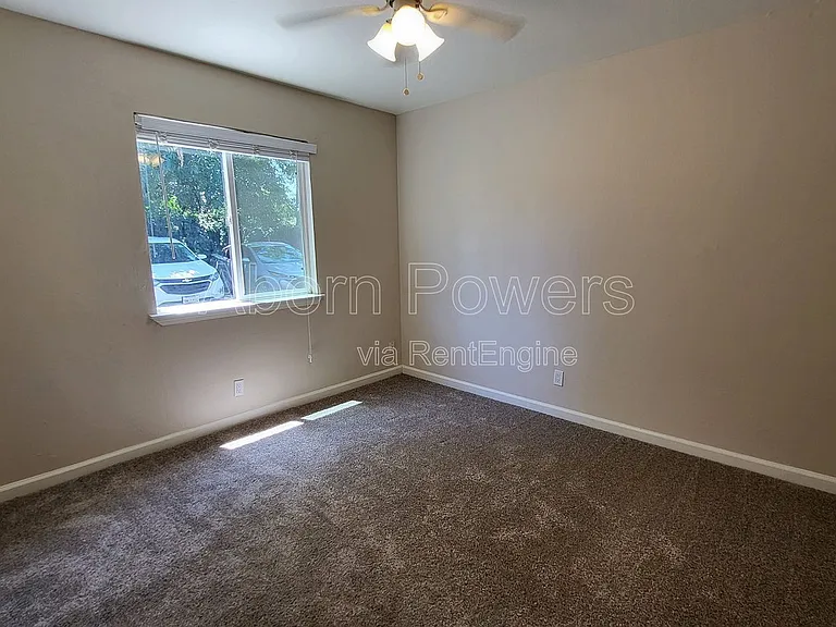 3738 4th Ave #7 — Photo 5