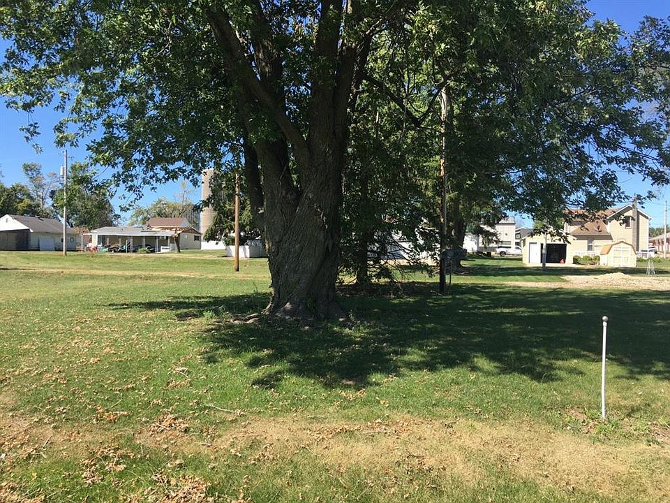 2nd image of 97 1st Ave