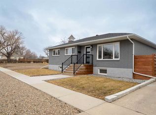 409 W 2nd St SE, Redcliff, AB T0J2P2