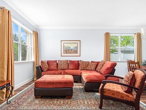 5th image of 58 Rollins Ln