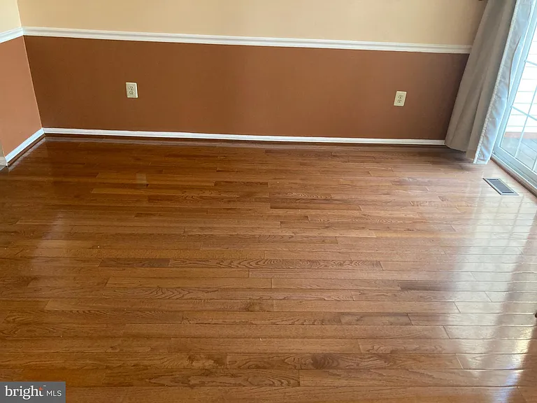 118 Madison Way — Photo 23