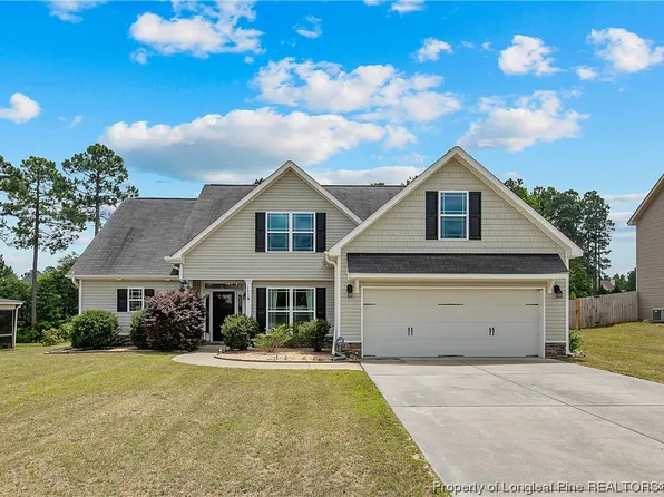 176 Castlebay Dr, Sanford, NC 27332