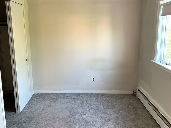 5th image of 15 Franklin St APT 3