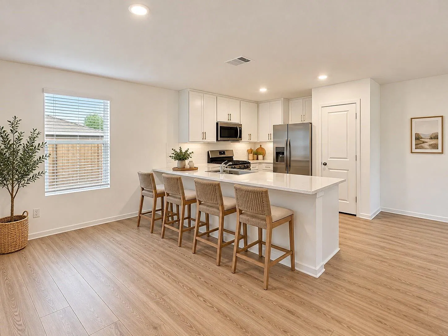 3 bed, 2.0 bath, 1522 sqft, $1,695 — Photo 4