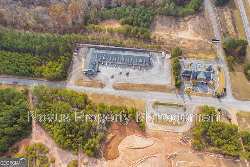 Building Photo 3