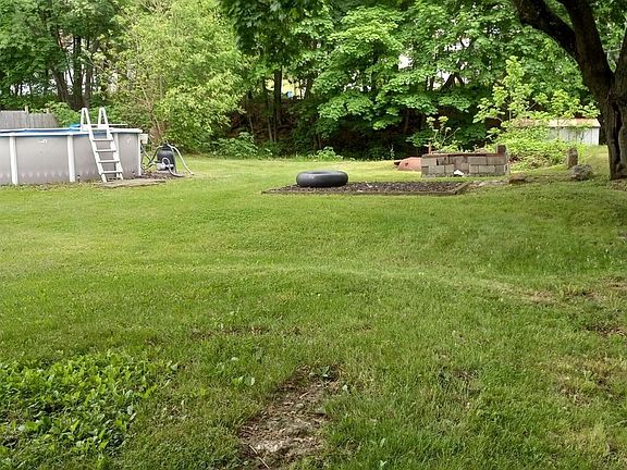 5th image of 924 Mahanoy St