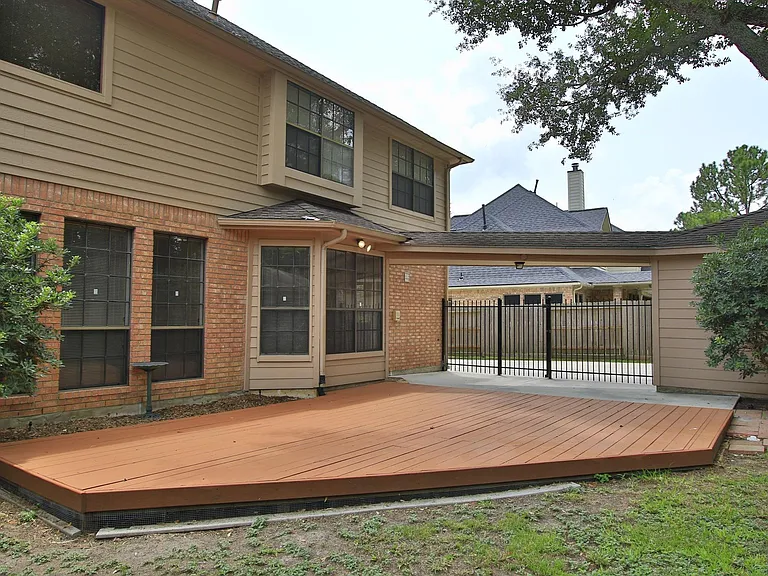 13618 Shadow Falls Ct — Photo 43