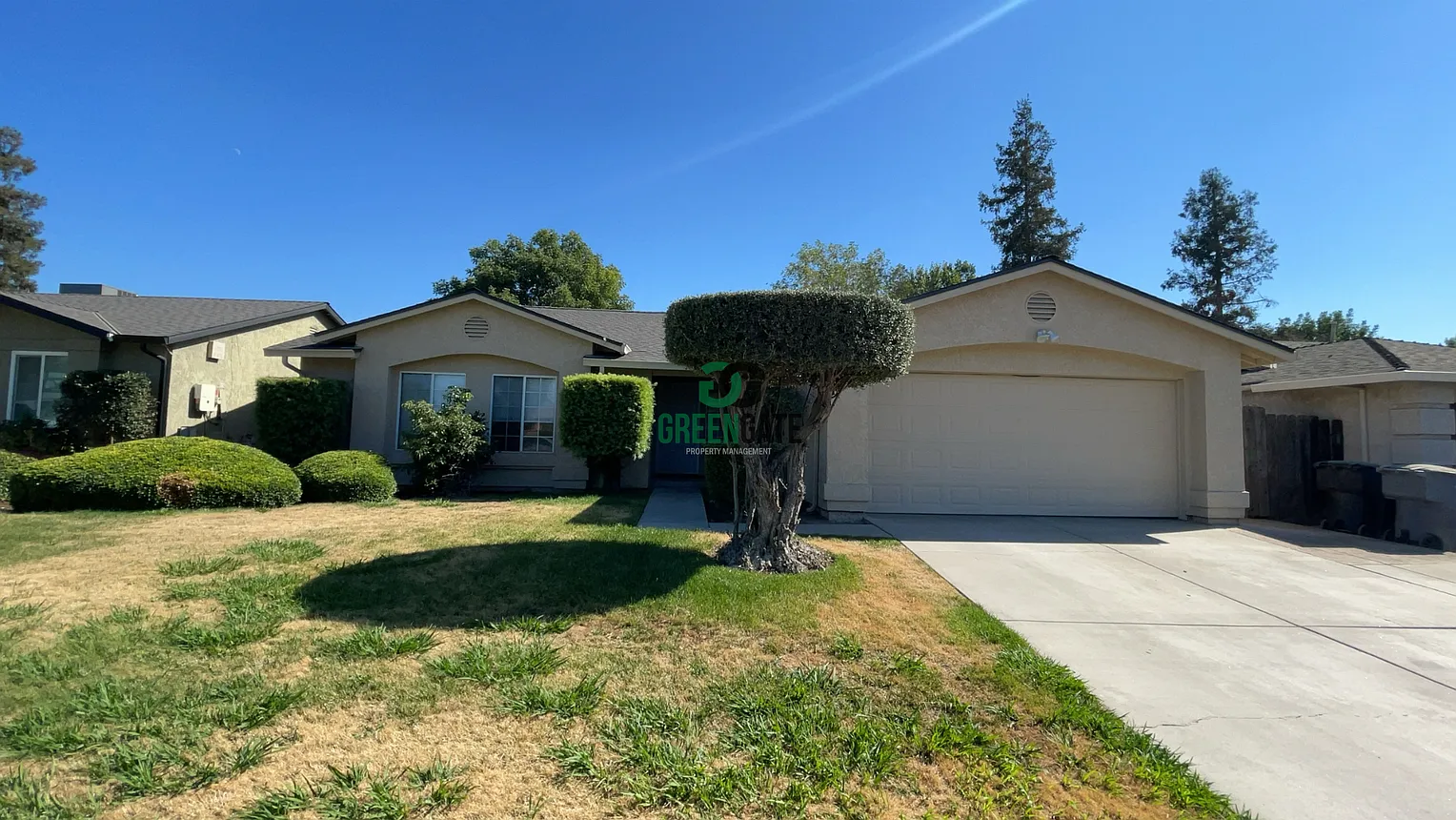 Beautiful 4 Bedroom, 2 Bathroom Home Available in Riverbank! — Photo 1