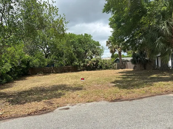 526 Wallace St, Daytona Beach, FL 32114