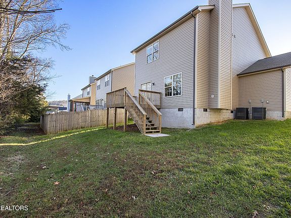 4th image of 2308 Madeline Vine Ln