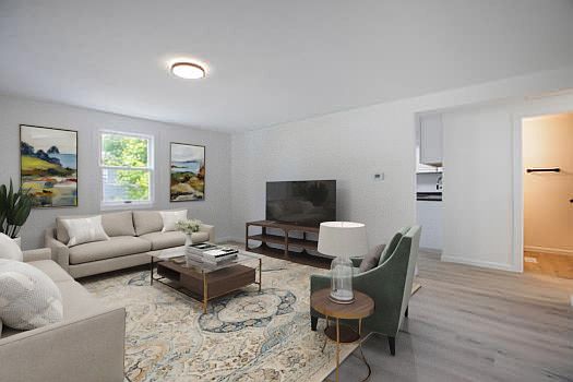 1st image of 834 Woodcliff Dr #1