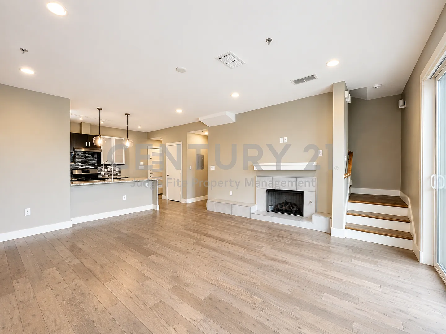 Stunning 2-Story 2/2.5 Condo Ready for Move-In! — Photo 3