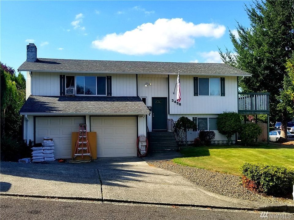 1st image of 3430 N 35th St