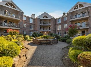 15420 NE Knott St UNIT 13, Portland, OR 97230